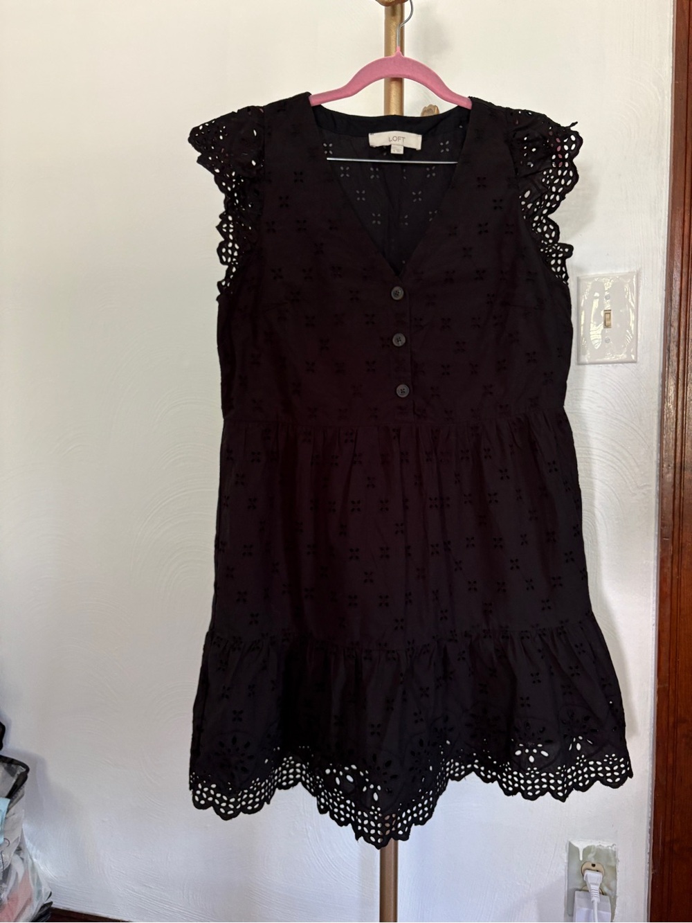 LOFT Eyelet Dress Size 4